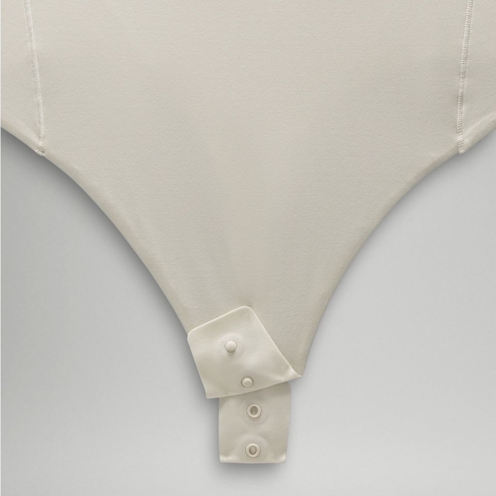 Nulu Asymmetrical Bodysuit - Picture 6 of 12